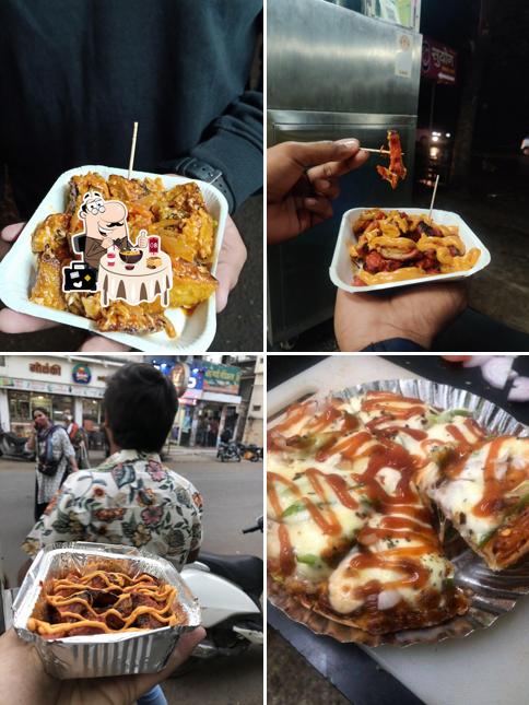 Food at Delhi Chaap express, Kolhapur