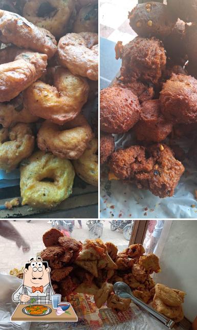 Chicken wings at Al Ameen Restaurant