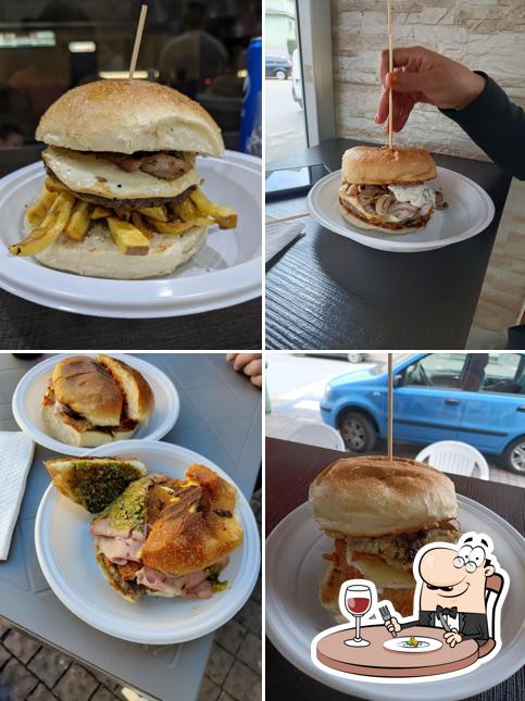 Panino con maiale stirato al Hungry burger