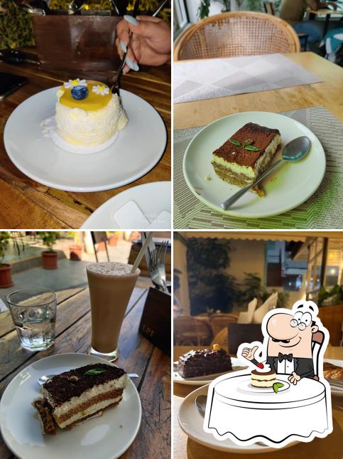 Tiramisu at Le Petit Four