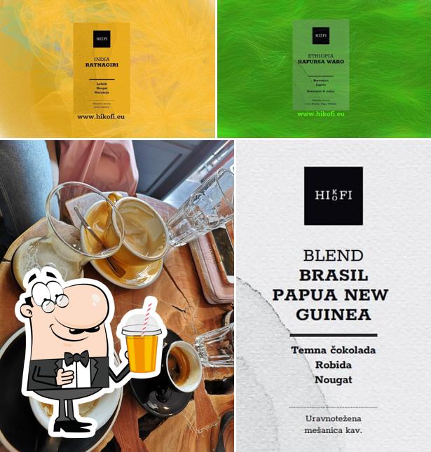 Goditi un drink a HI KO FI