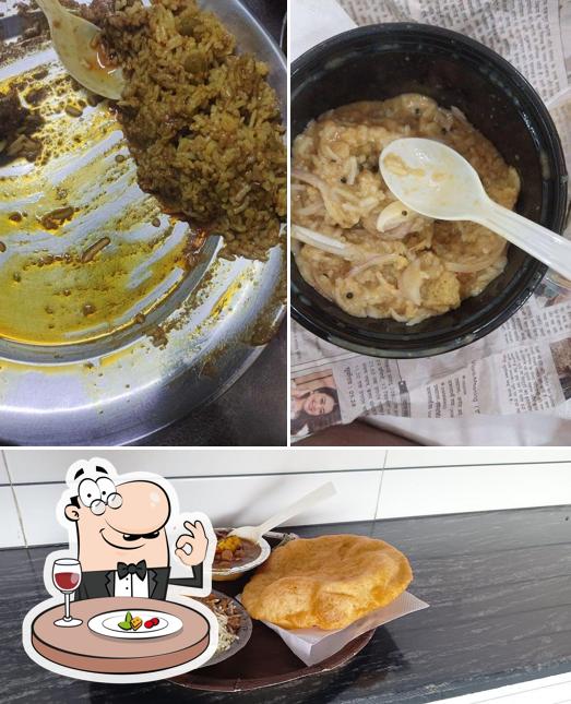 Food at Kake de chole bhature