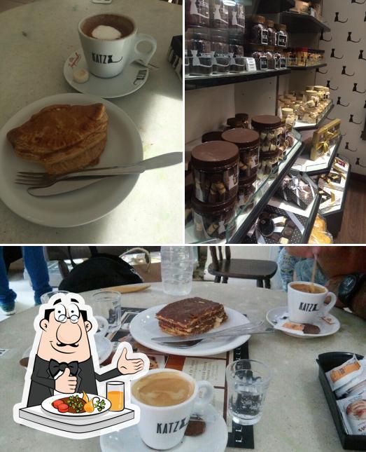 A foto da comida e interior no Katz Chocolates