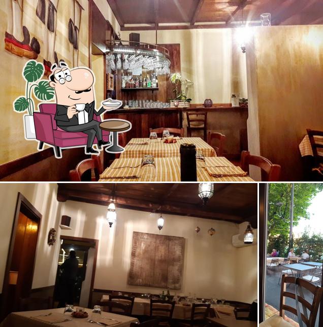 Siediti a un tavolo di Vikos