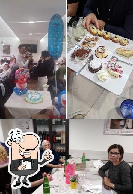 La foto di interni e bancone da bar da Da Paolo