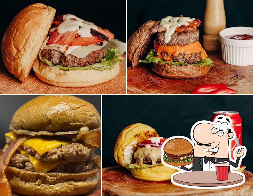 Delicie-se com um hambúrguer no Faria's House Hamburgueria