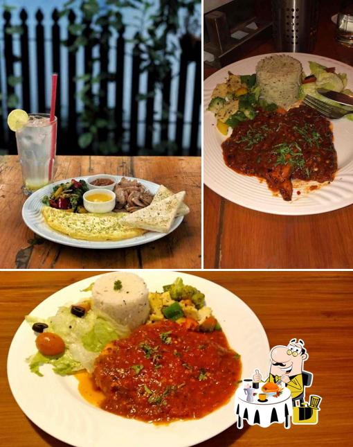 Meals at Rhythm N Brews