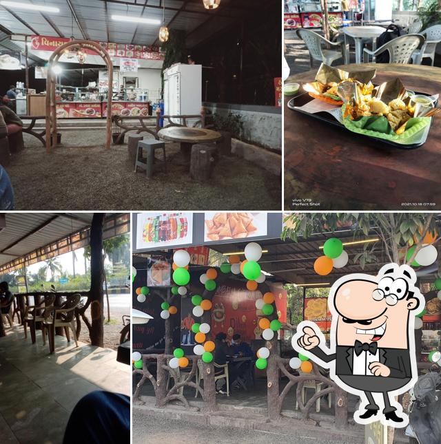 The interior of Vinayak Vadapav