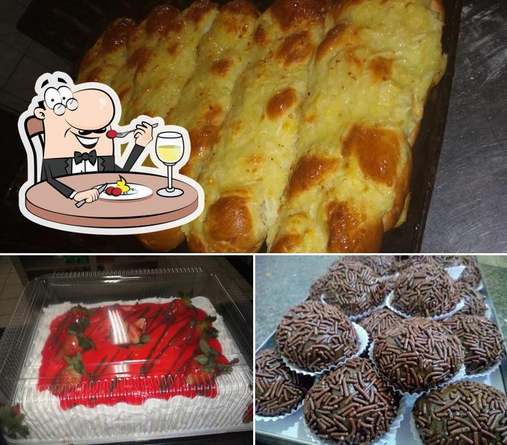 Comida em Panificadora e Confeitaria Central de Campo Limpo