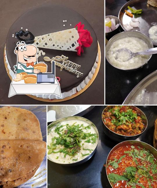 Garlic bread at Patel Vihar Restaurant ( PVR ) - Kathiyawadi Gujarati Food Restaurant in Rajkot Best Vegetarian Restaurant in Rajkot