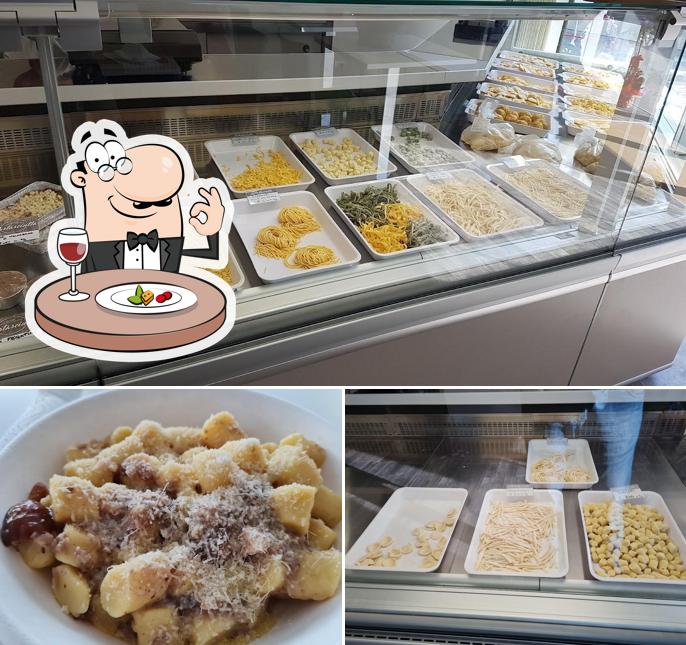 Platti al Pastificio Pasta Fresca La Pastasciutta