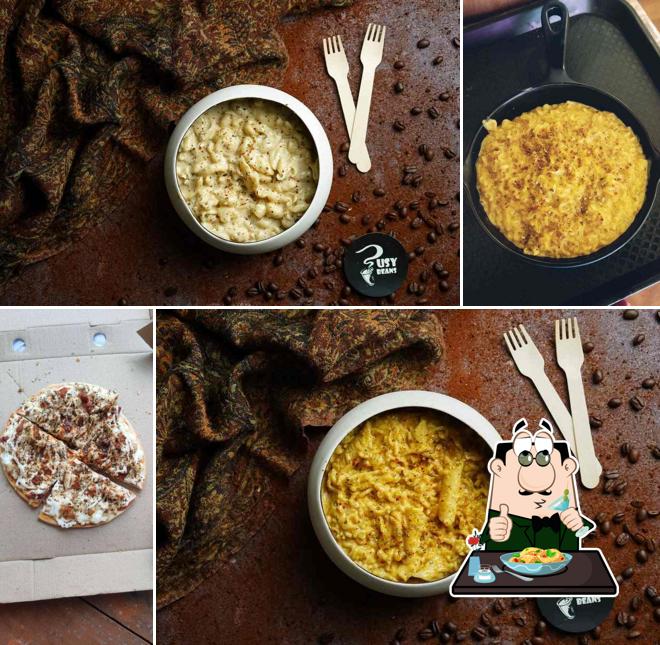 Macaroni and cheese at Busy Beans