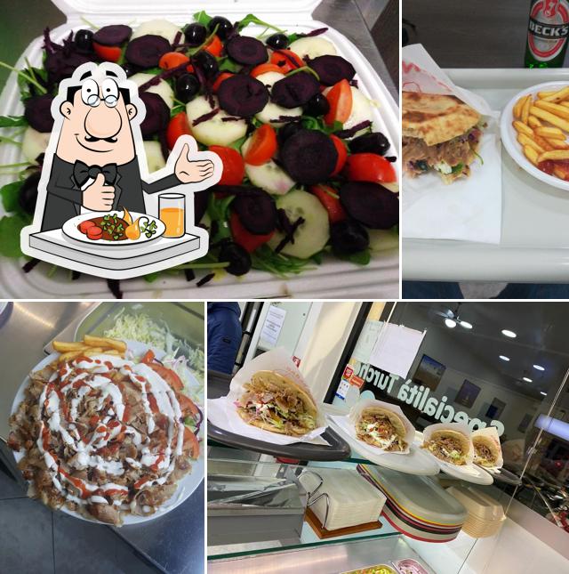 Platti al Mega Istanbul Kebab Pizzeria....specialita turche