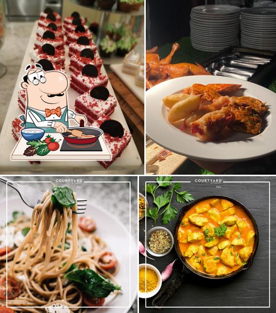 Chicken curry at MoMo Cafe - Courtyard by Marriott Agra