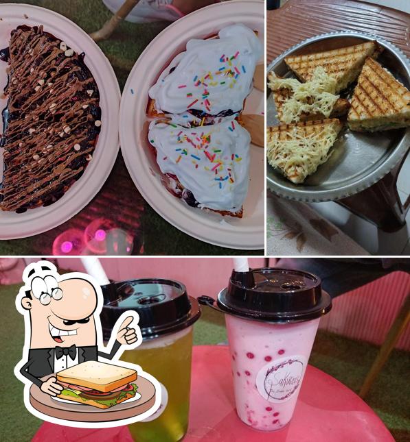 Grilled cheese sandwich at Sakuraa's -The Bubble World