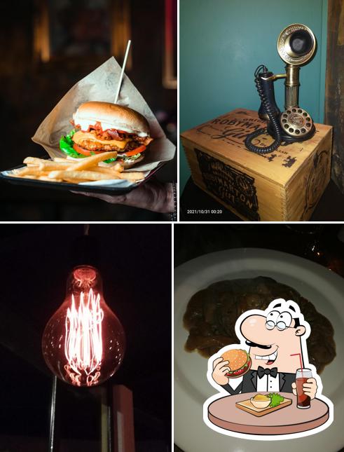 Prenditi un hamburger a Bloody Mary International Cuisine