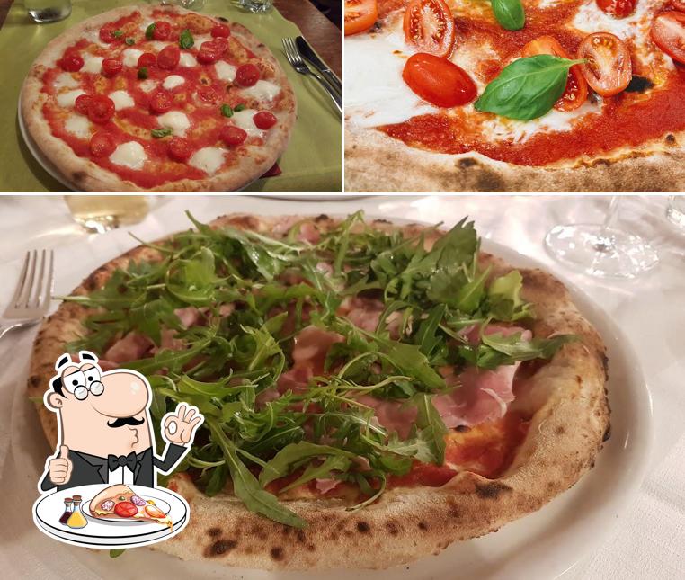 Scegli tra le molte varianti di pizza