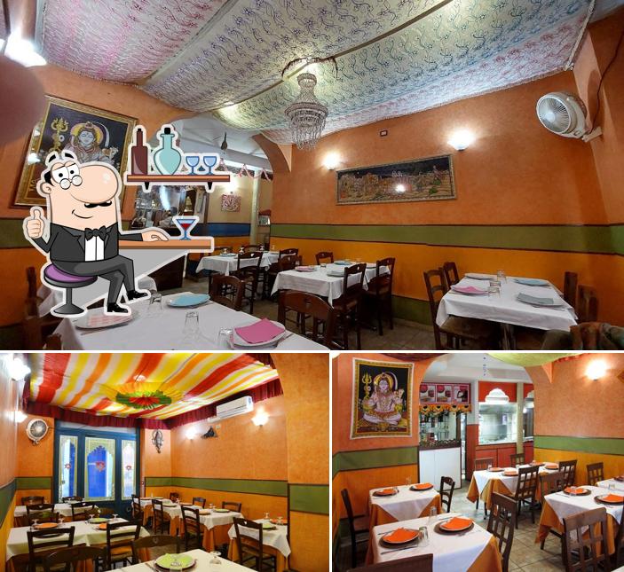 Gli interni di Namastè India