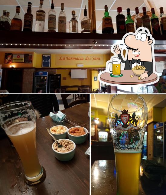 Puoi prenderti un rinfrescante bicchiere di birra chiara o scura