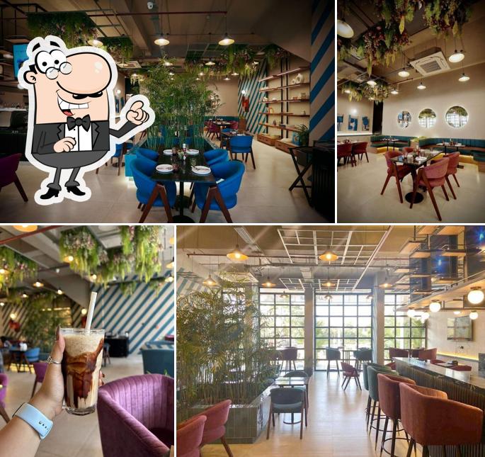 The interior of La Paloma