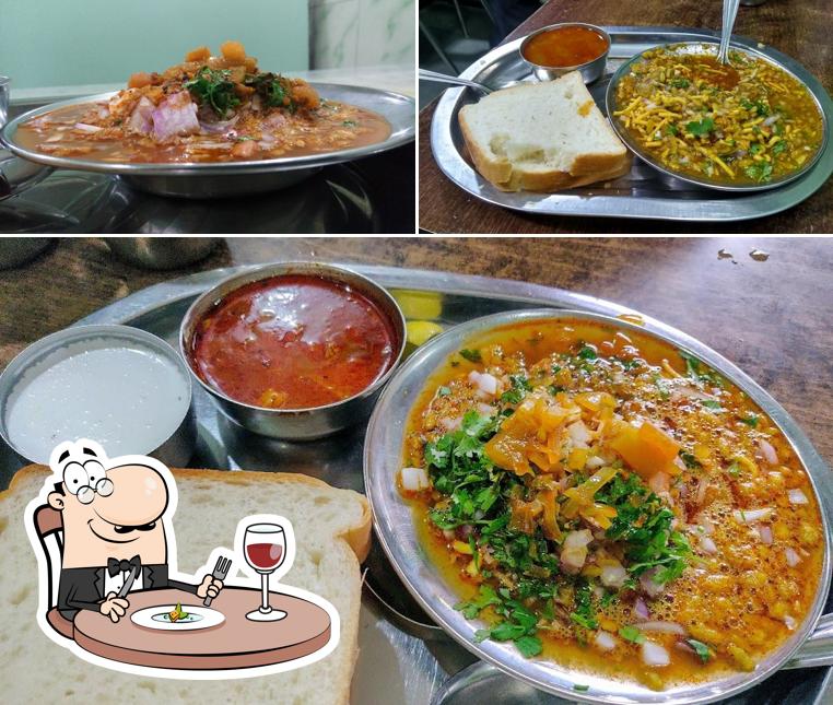 Meals at Bedekar Misal