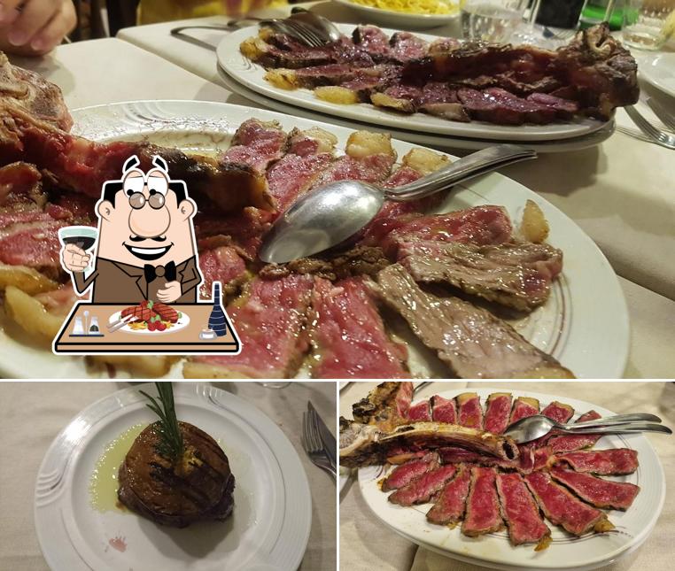 La Carbonaia 90 serve pasti a base di carne