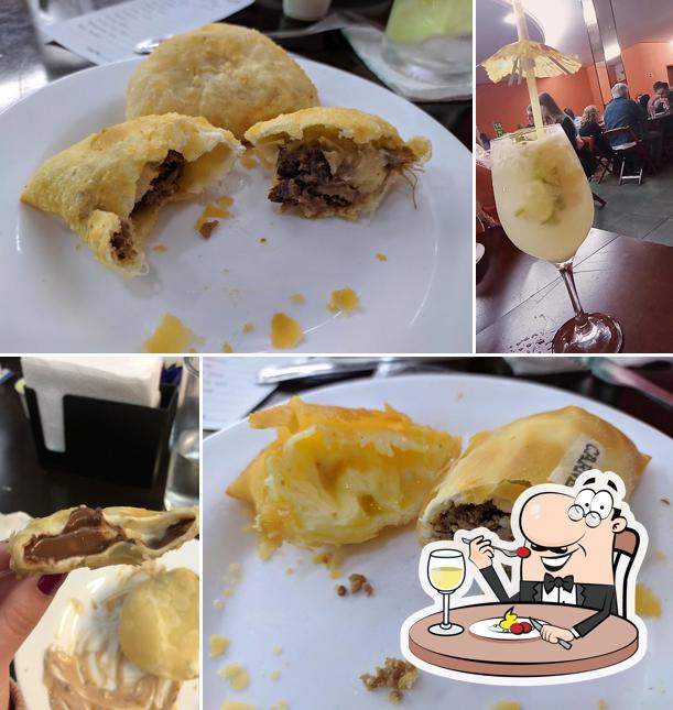 Comida em Pastéis do Porto