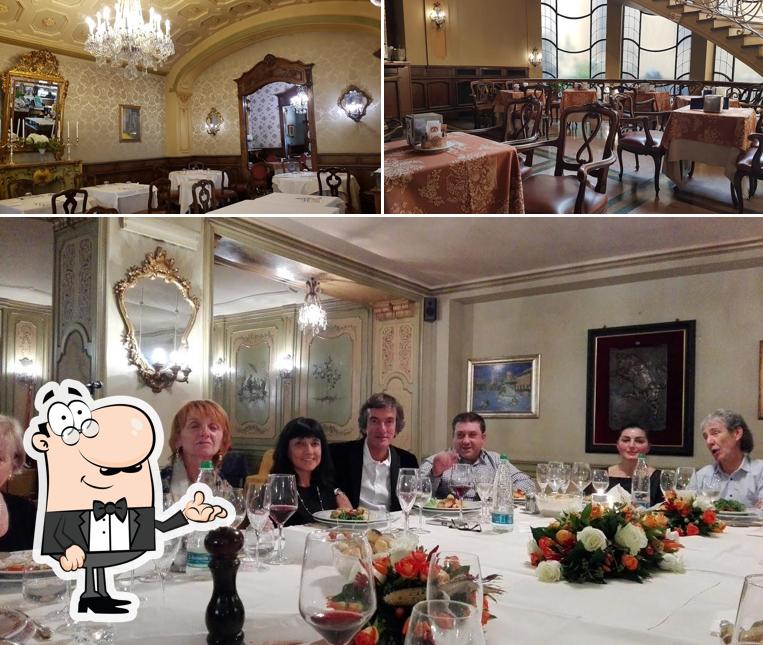 Siediti a un tavolo di Caffe' Torino