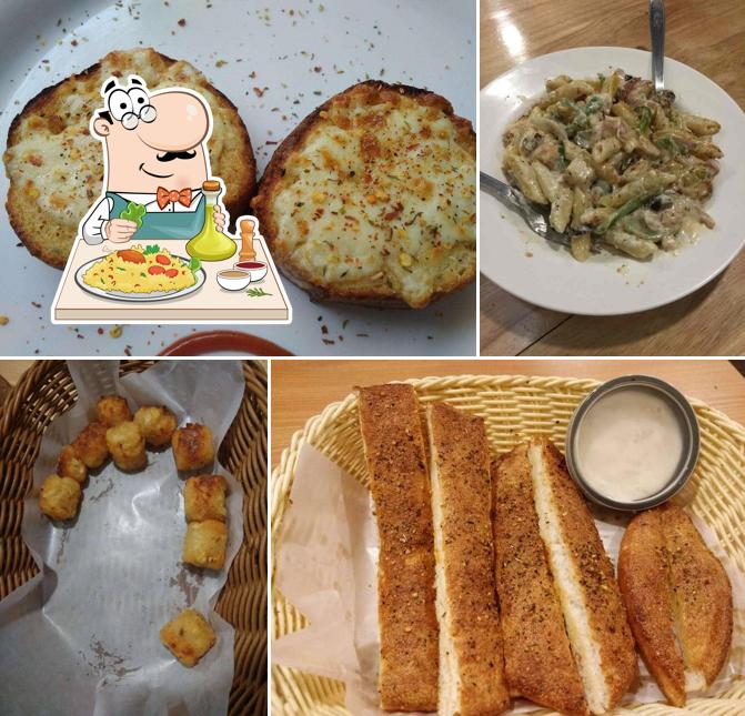 Meals at Cheesiano Pizza