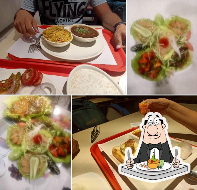 Food at Atta Food Court