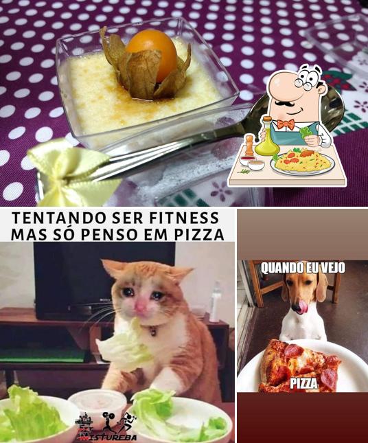 Comida em Pizzaria Bom Pastor