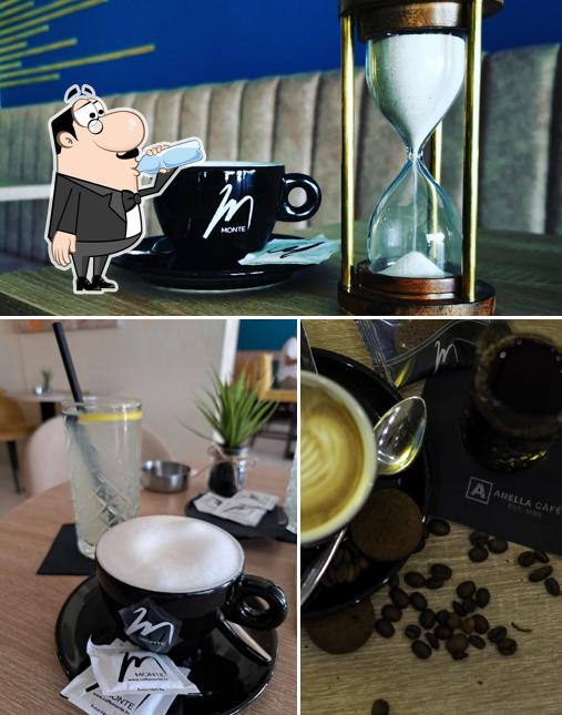 Caffè al ANELLA CAFÉ