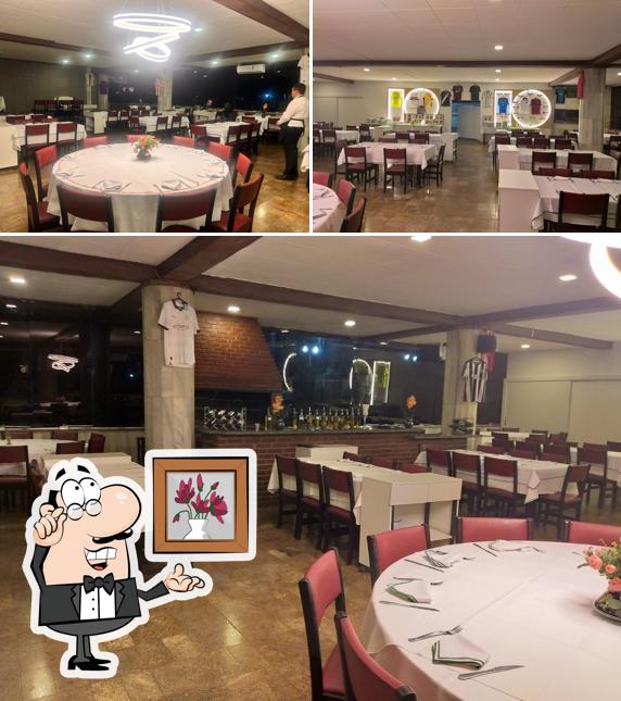 O interior do Trattoria do Sargento Melo Alves