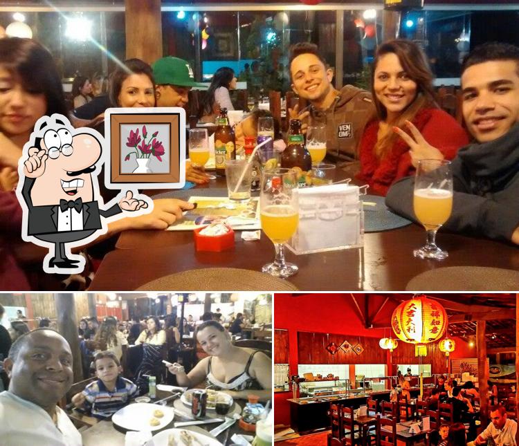 O interior do Shizuoka Restaurante Japonês