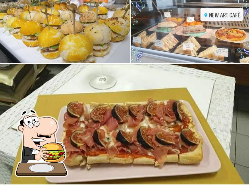 Prova un hamburger a Art Café