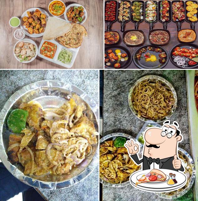 Get pizza at Punjabi Chaap Corner