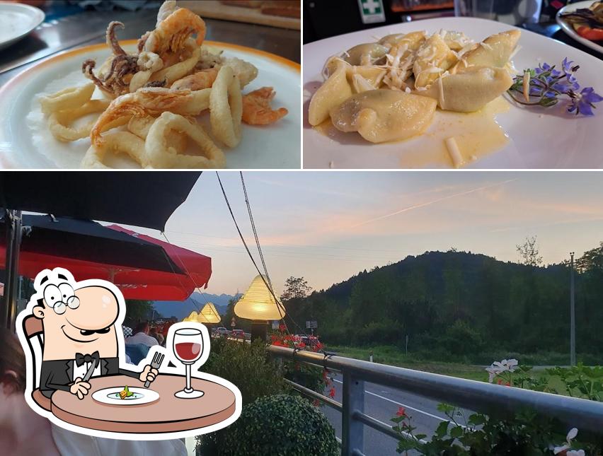 Platti al Pizzeria Luna Rossa-Carnia