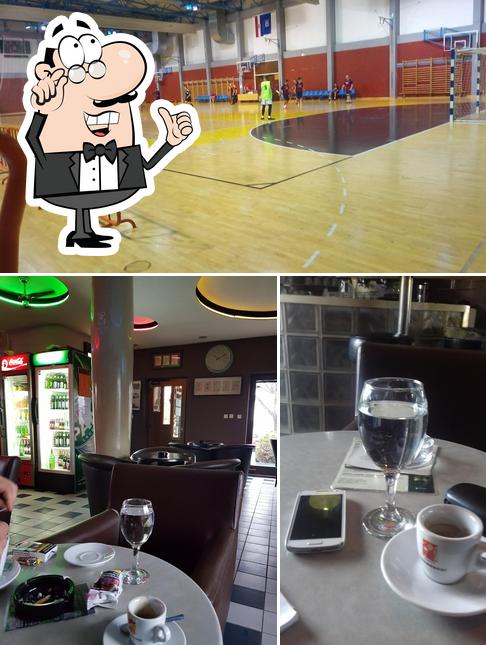 Gli interni di Caffe bar Titla