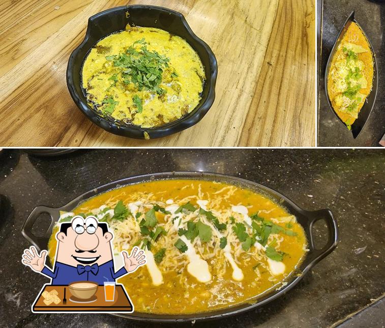 Meals at Maakrupa Egg Bistro