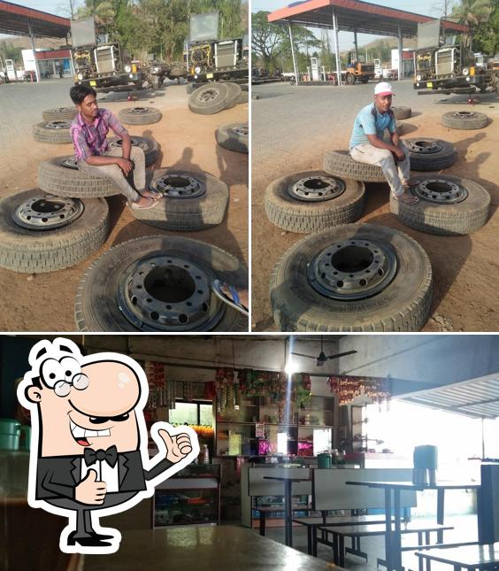 Here's a picture of New Rishabh Hotel