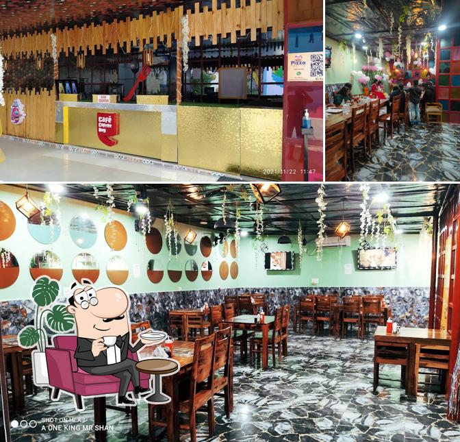 Check out how Pizza Factory World looks inside