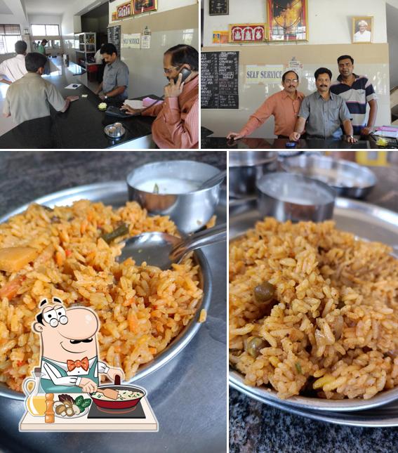 Fried rice at Suruchi Canteen