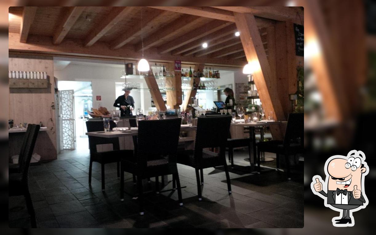 Installez-vous à l'une des tables de drunder & drüber