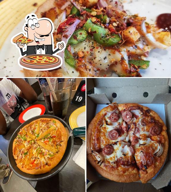 Get pizza at Pizza Hut Brough Road, Erode