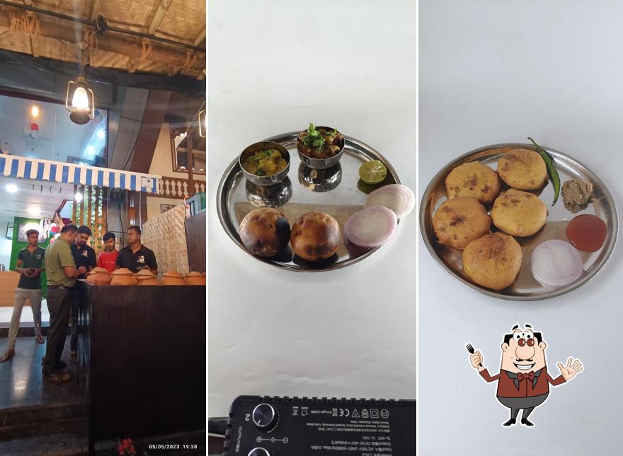 Food at Champaran Handi Junction (Mutton Bhakari)