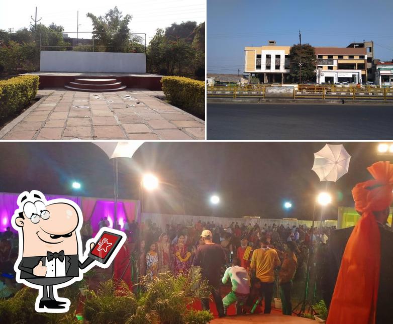 The exterior of Pradhan Mandapam