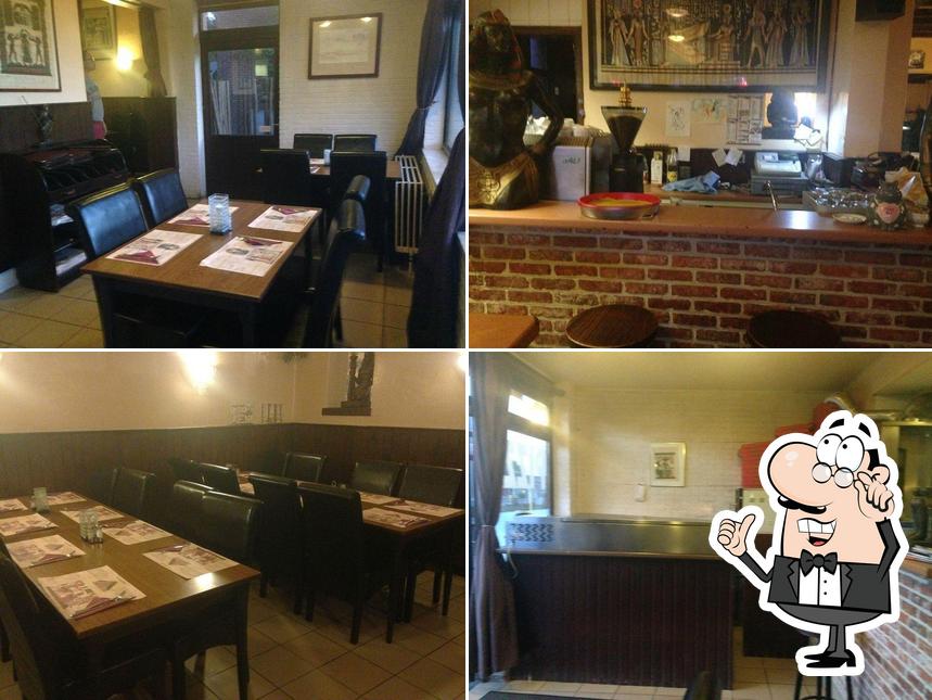 L'intérieur de Pyramide