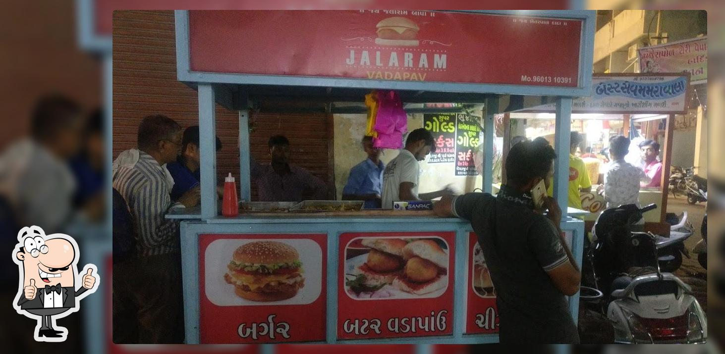 Jalaram Vadapav