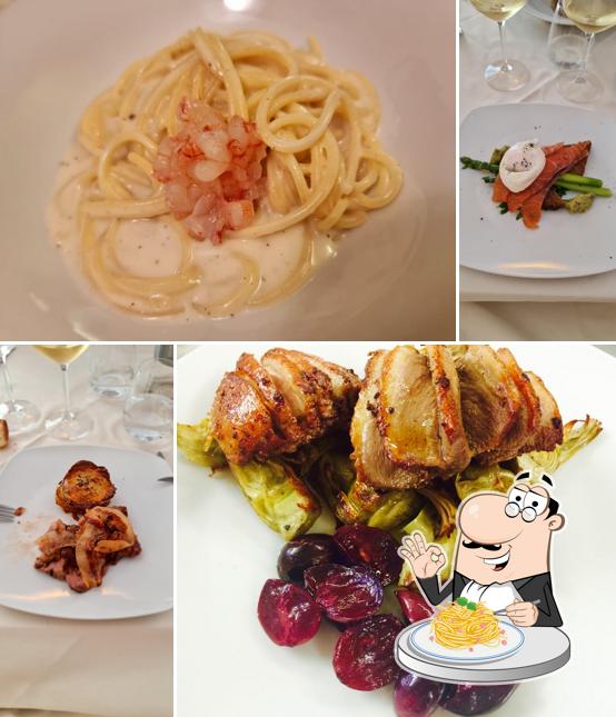 Spaghetti alla carbonara al Osteria del Borgo