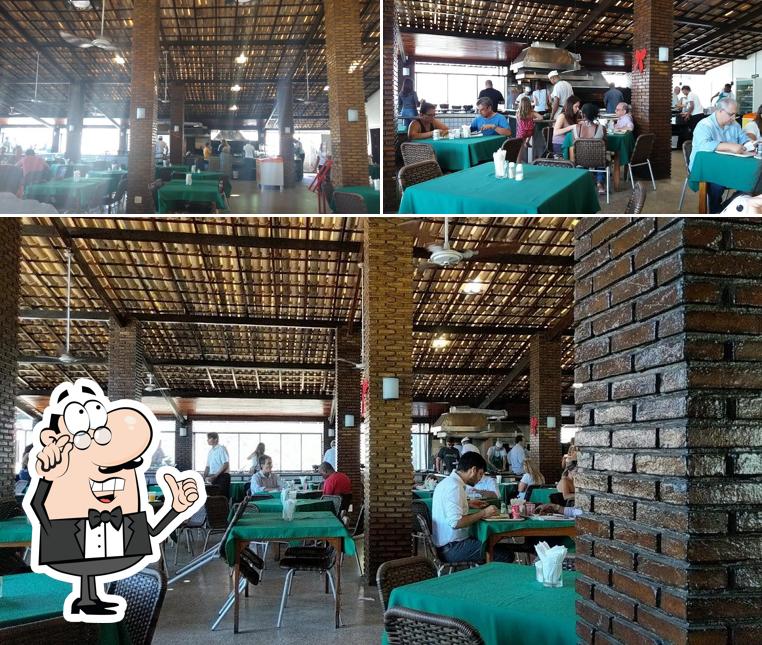 O interior do Oscarito Restaurante